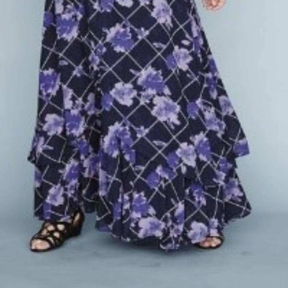 FLYAWAY MAXI PLUS SIZE DRESS - Picture 4 of 6